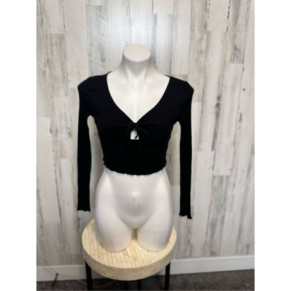 Black crop top